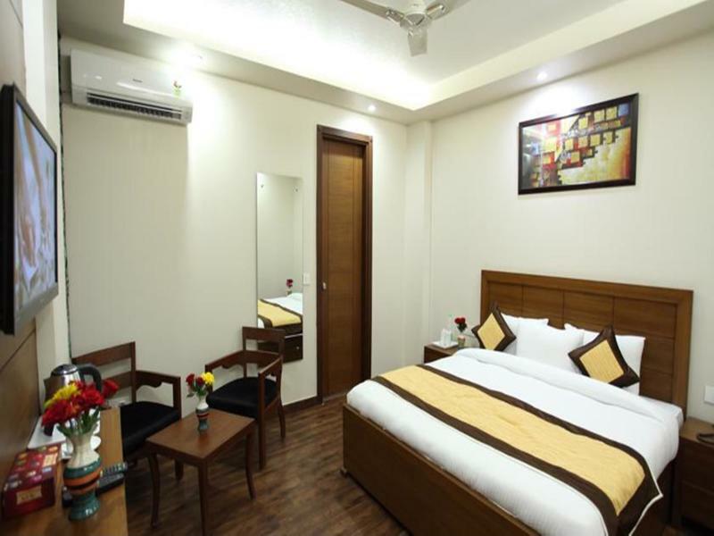 Hotel H.C Grand Νέο Δελχί Εξωτερικό φωτογραφία